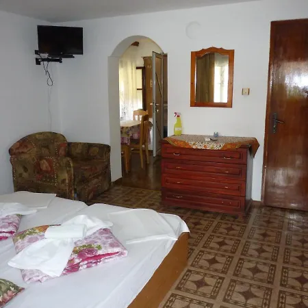 Zhelevi Pensionat 4*