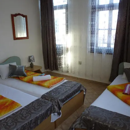 Pensionat Zhelevi 4*