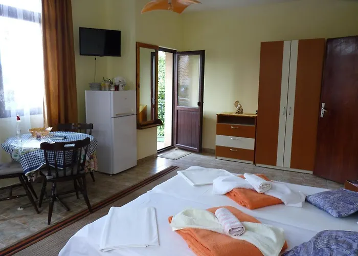 Zhelevi Созополь